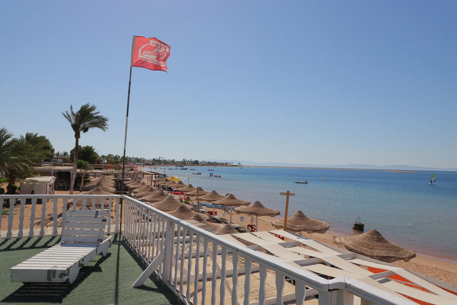 Пляж и старт у Ganet Sinai